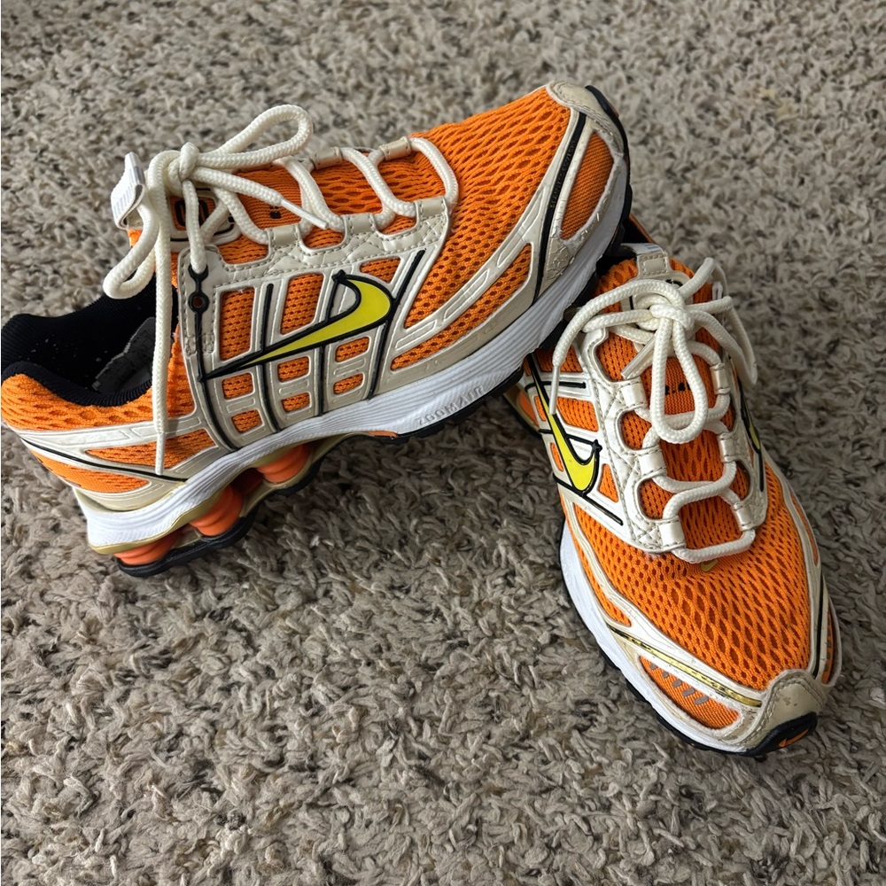 Nike Shox 2:40 Sneakers